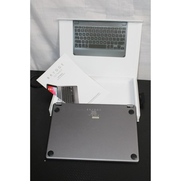 Brydge Wireless Keyboard for Apple iPad - Includes Original Box - Picture 3 of 7